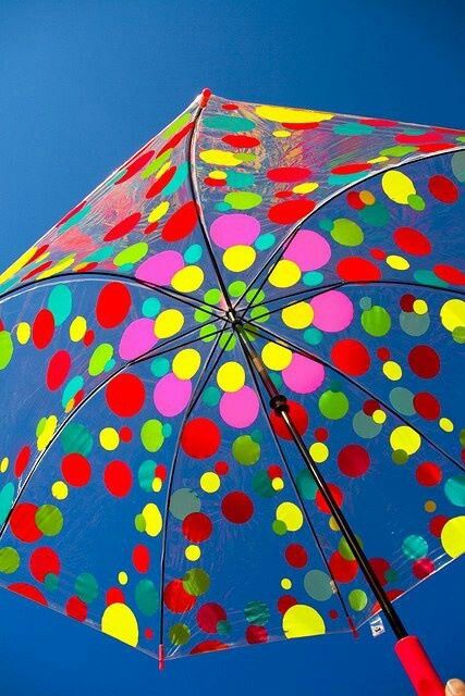 guarda chuvas bolinhas coloridas